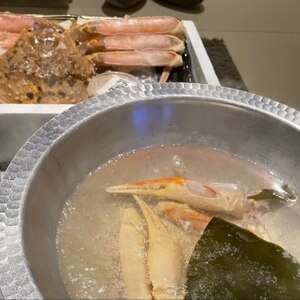 スープから作る蟹鍋